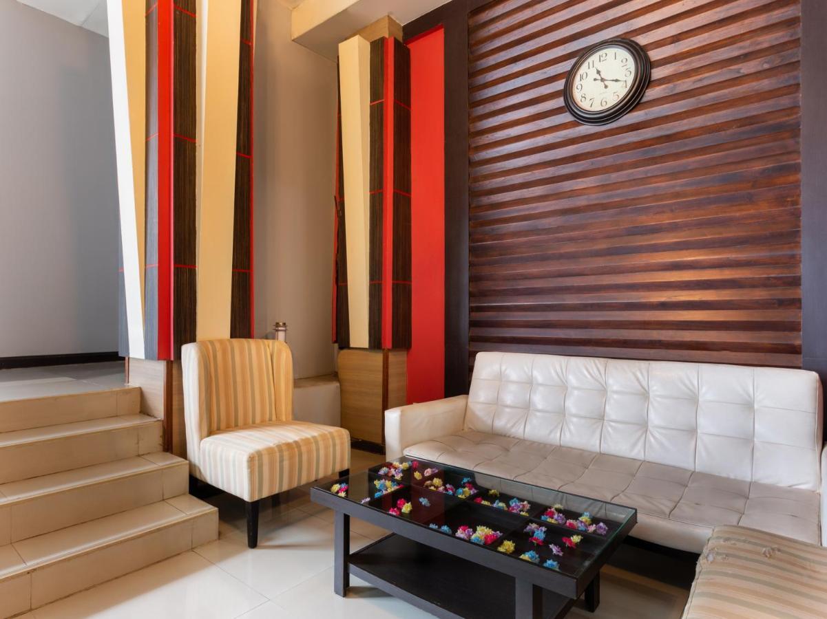 Oyo 1127 Baan Siam Hotel تْشينيغْرايْ المظهر الخارجي الصورة
