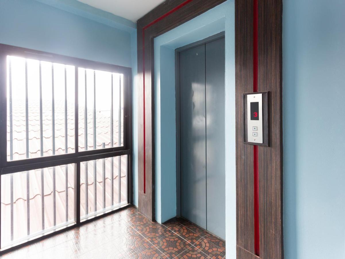 Oyo 1127 Baan Siam Hotel تْشينيغْرايْ المظهر الخارجي الصورة